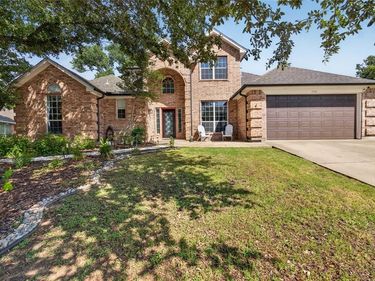 7101 Aspen Wood Trail , Fort Worth, TX 76132