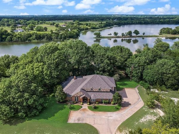 235 Taylor Road , Waxahachie, TX 75165