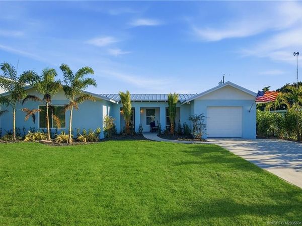 5216 SE Orange Street , Stuart, FL 34997