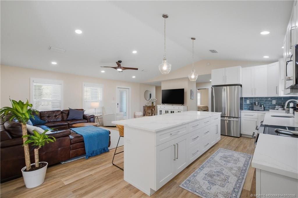 5216 SE Orange Street , Stuart, FL 34997 Photo