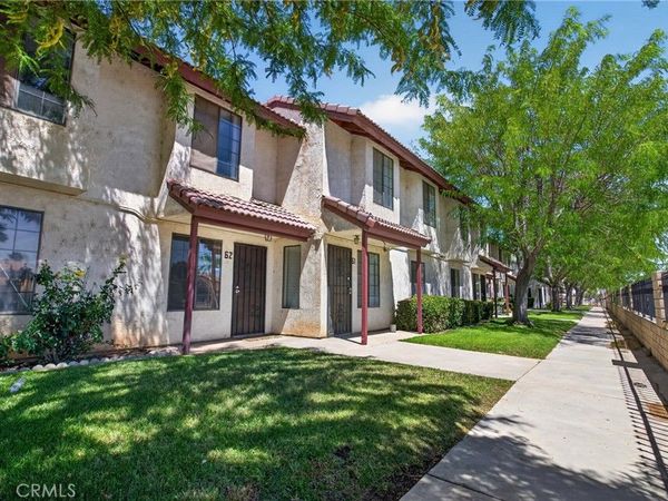 2260 E Avenue Q4, Palmdale, CA 93550