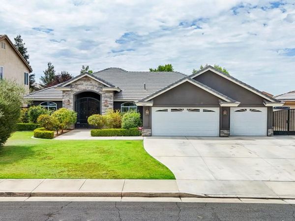12407 Trackside Drive , Bakersfield, CA 93312