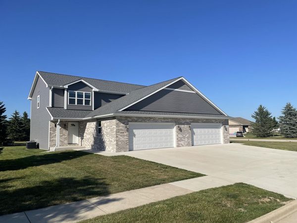 1848 Edgewood Rd, Kewaskum, WI 53040