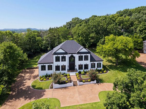 5093 Heathrow Blvd , Brentwood, TN 37027