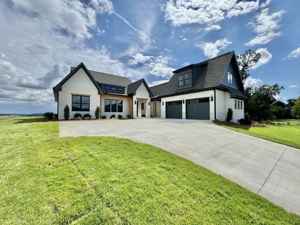 20 Natures Cove , Florence, AL 35630