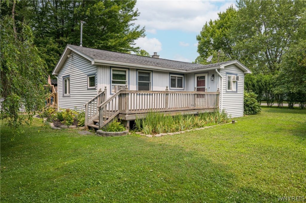 9658 Oakland Street, Angola, NY 14006 Main Photo