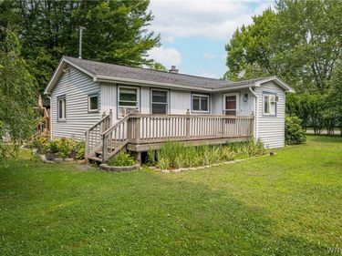 9658 Oakland Street, Angola, NY 14006