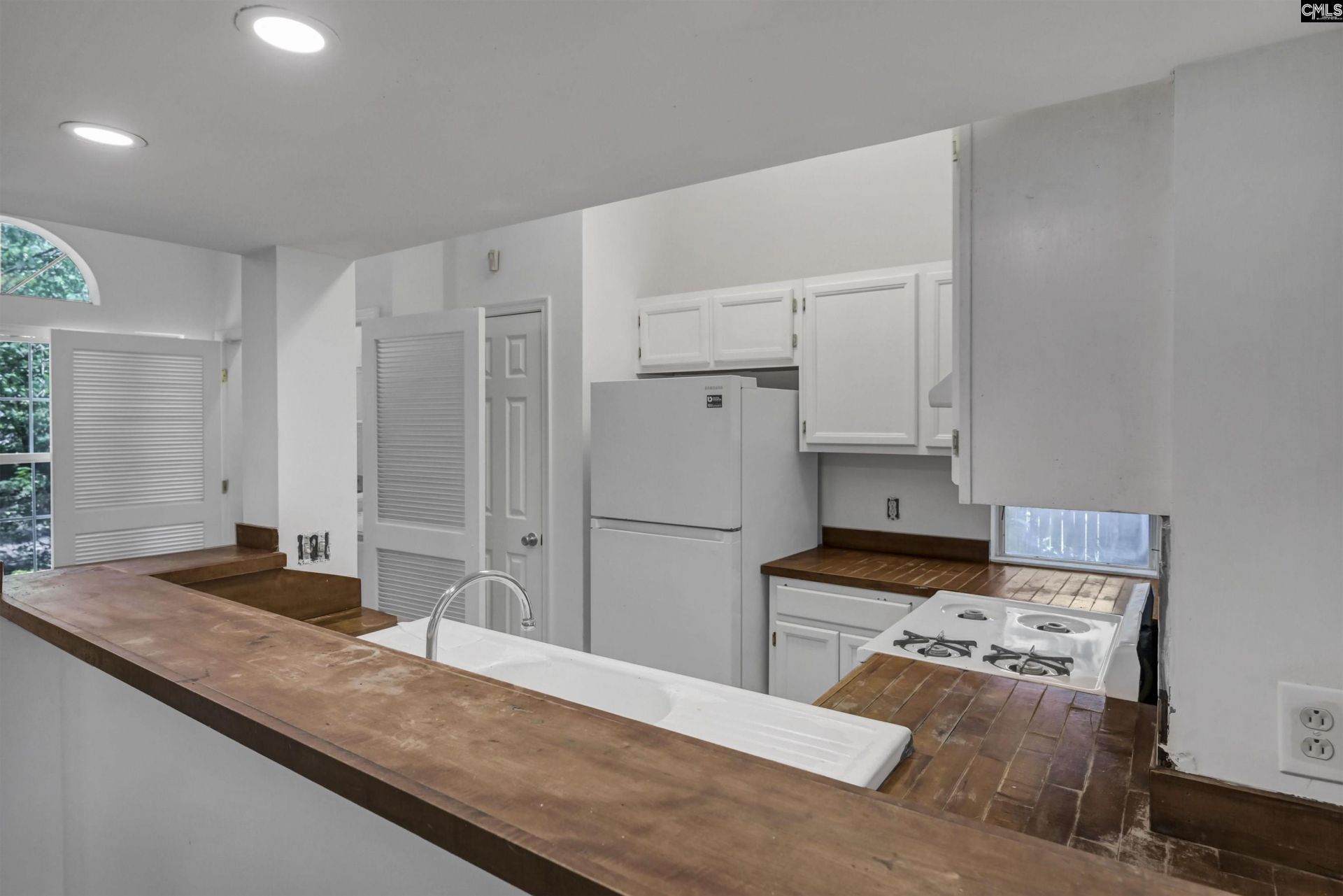 236 Darby Way  Photo 11