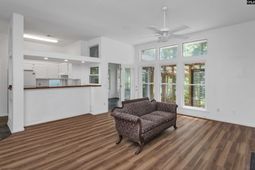 236 Darby Way  photo 4
