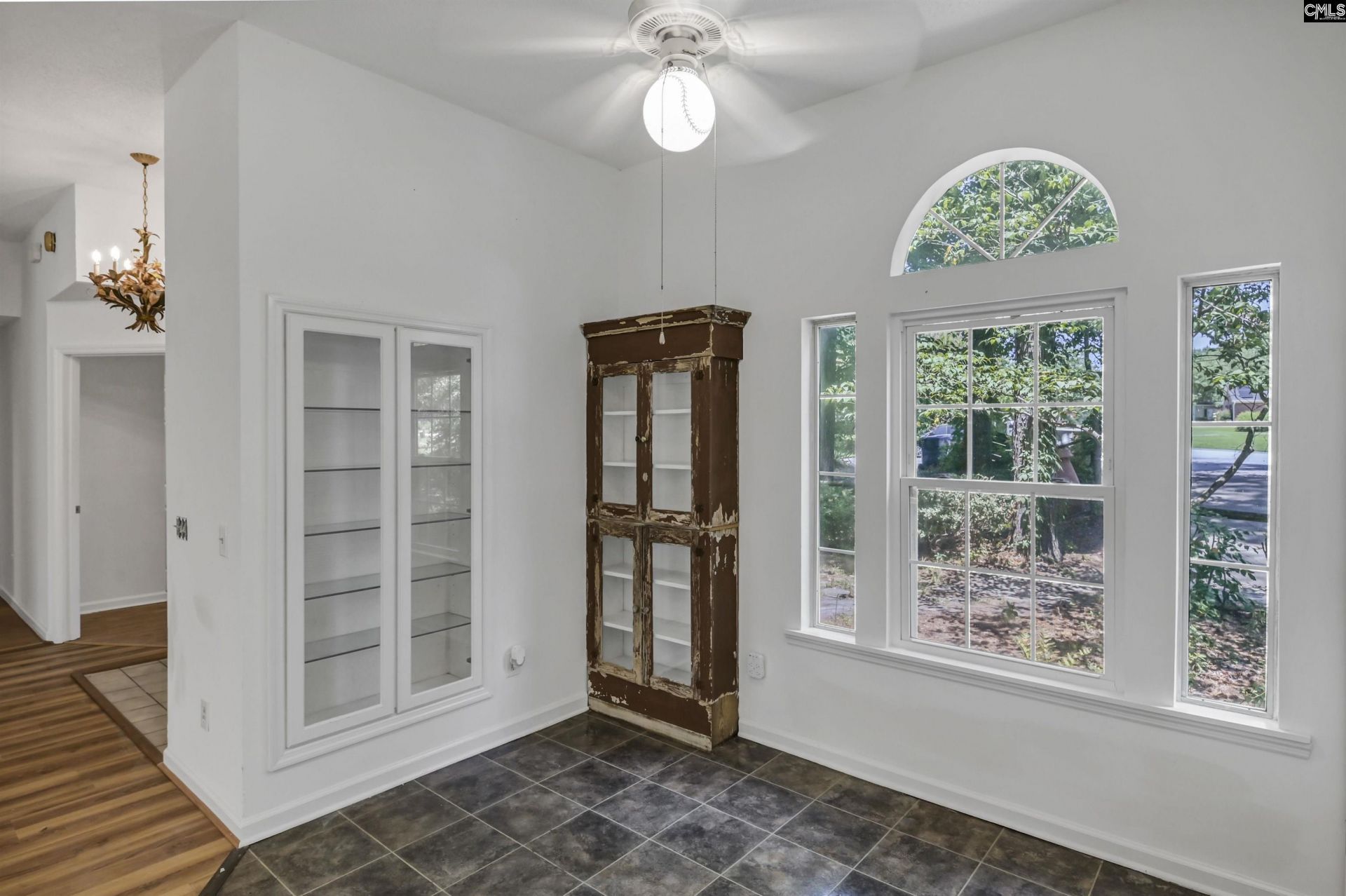 236 Darby Way  Photo 9