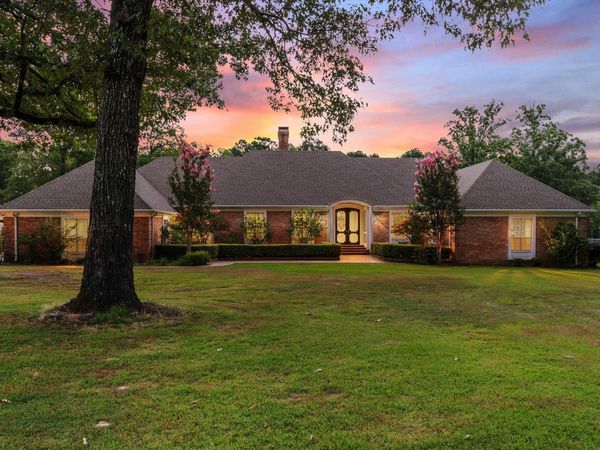 731 Carter St, Fordyce, AR 71742