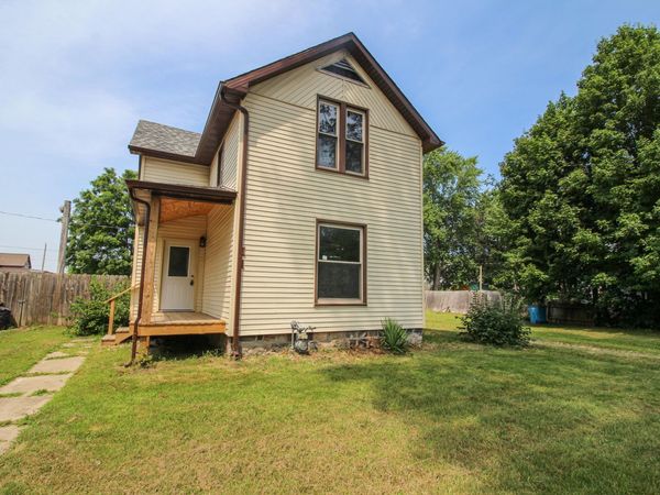 112 N Andrews Street, Three Rivers, MI 49093