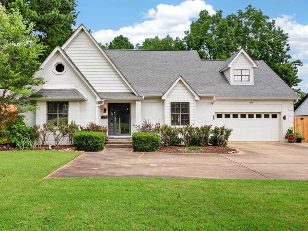 284 E POPLAR AVE, Collierville, TN 38017