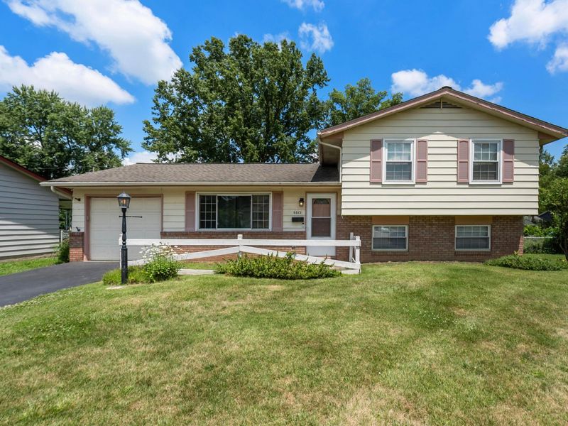 6612 Kings Charter Road, Reynoldsburg, OH 43068 Photo 1