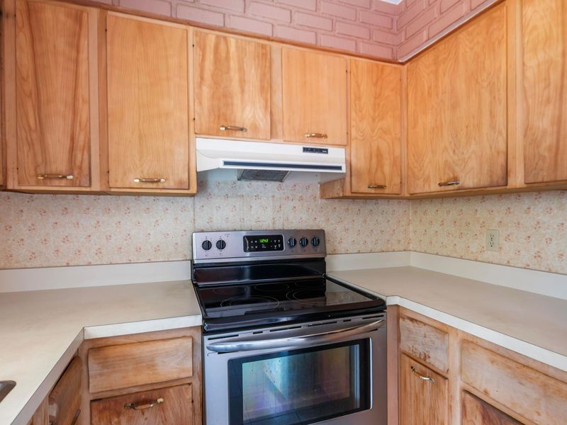 6612 Kings Charter Road, Reynoldsburg, OH 43068 Photo 10
