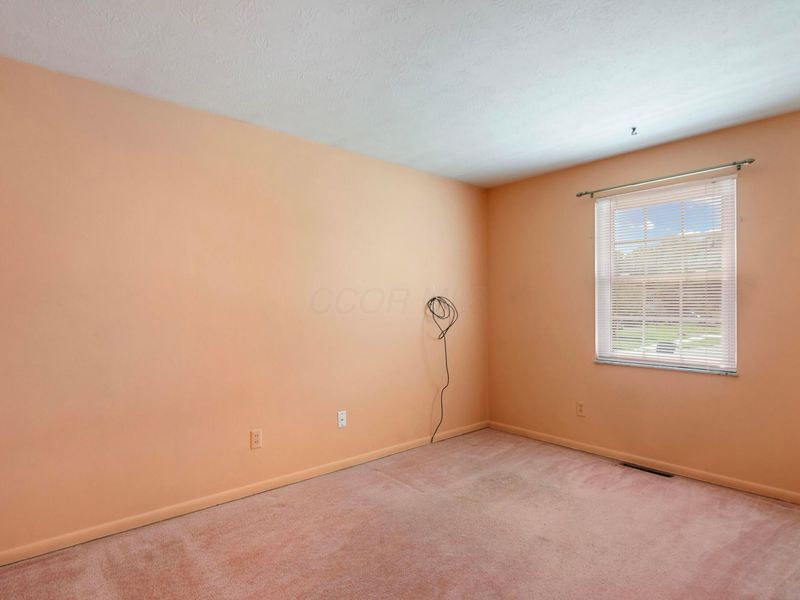 6612 Kings Charter Road, Reynoldsburg, OH 43068 Photo 20