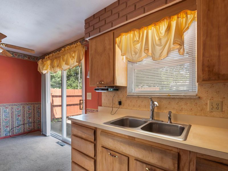 6612 Kings Charter Road, Reynoldsburg, OH 43068 Photo 9