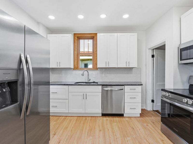 486 E Weber Road, Columbus, OH 43202 Photo 17