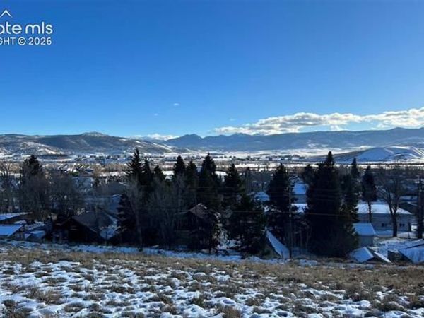 220 E Garnet Avenue, Granby, CO 80446