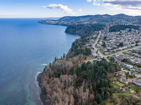 6208 Icarus Dr , Nanaimo, BC V9V 1B8