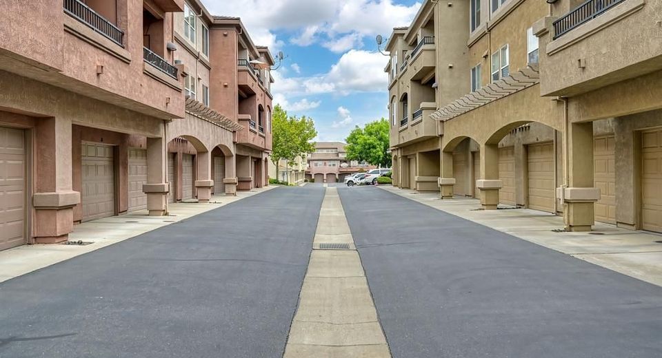 400 Moon Cir #427, Unit 427, Folsom, CA 95630 Photo