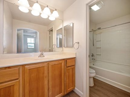 400 Moon Cir #427, Unit 427, Folsom, CA 95630 Photo
