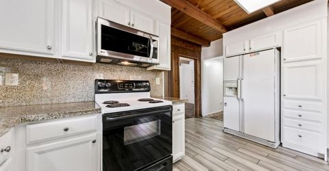 955 Tulare Avenue, South Lake Tahoe, CA 96150 Photo