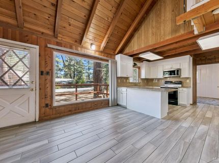 955 Tulare Avenue, South Lake Tahoe, CA 96150 Photo