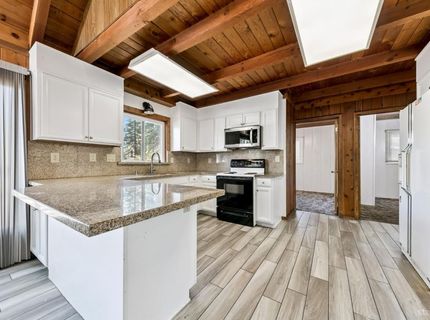 955 Tulare Avenue, South Lake Tahoe, CA 96150 Photo
