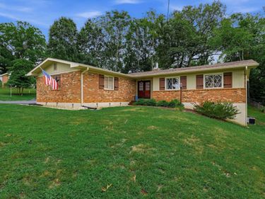 1605 Whitfield Drive, Bedford, VA 24523