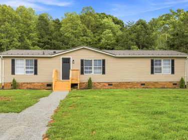 330 Meadows Farm Road, Blairs, VA 24527