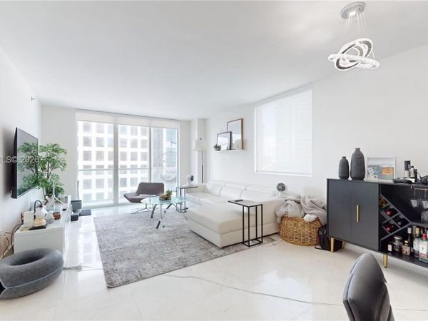 500 Brickell Ave, Unit 2610, Miami, FL 33131