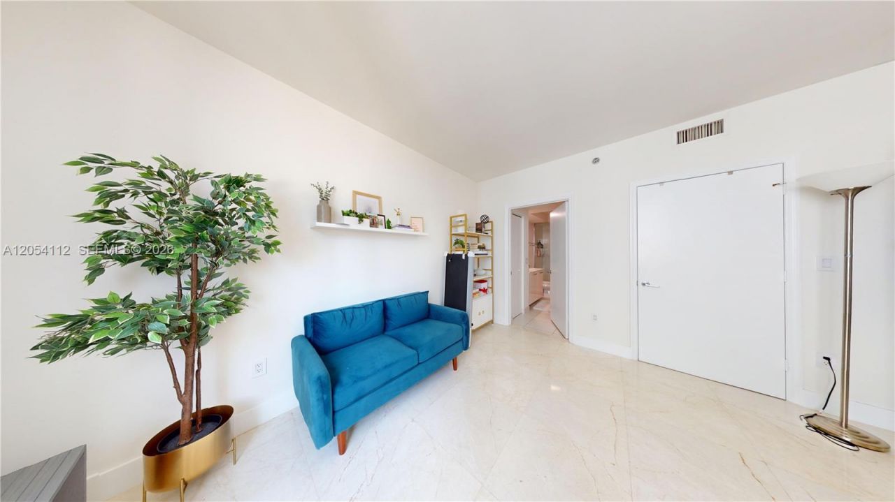 500 Brickell Ave, Unit 2610, Miami, FL 33131 Photo