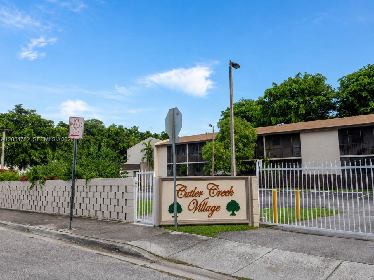 10370 SW 220th St, Unit 228, Cutler Bay, FL 33190 Photo