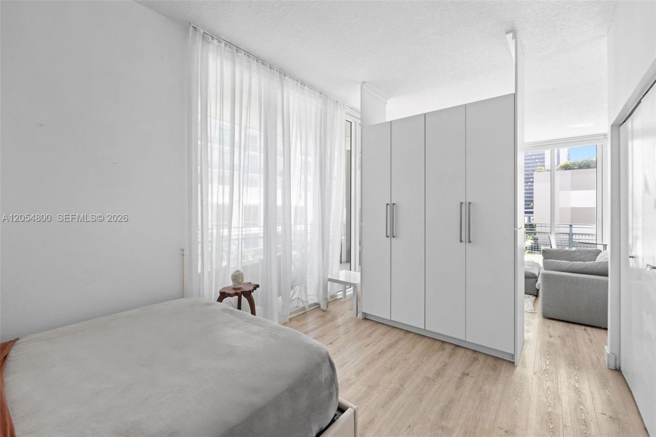 350 NE 24th St, Unit 401, Miami, FL 33137 Photo