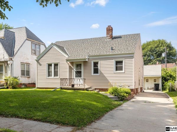 2750 Martin Avenue, Omaha, NE 68112