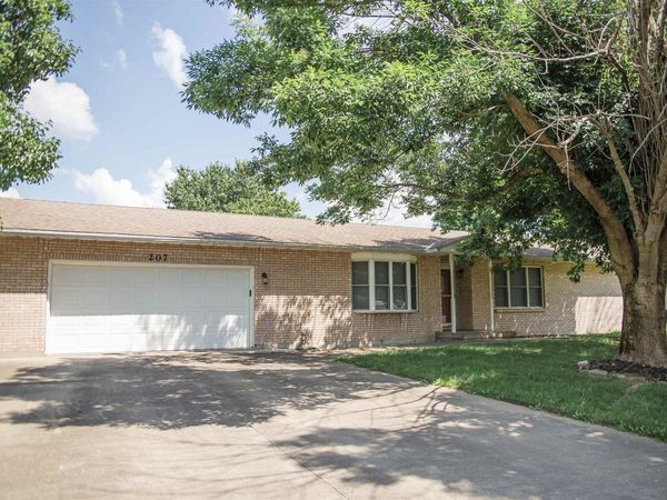 207 Ash Street, Ursa, IL 62376