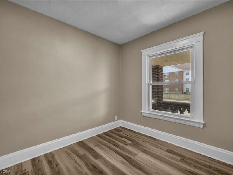 911 Royal Road , Cleveland, OH 44110 Photo 13