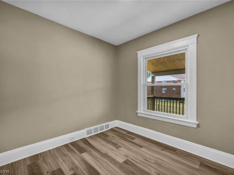 911 Royal Road , Cleveland, OH 44110 Photo 30