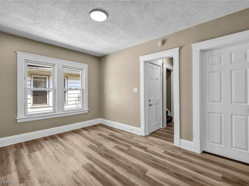 911 Royal Road , Cleveland, OH 44110 Photo 41