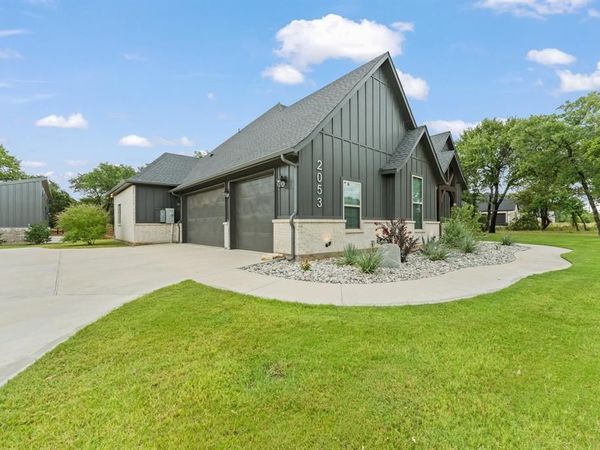 2053 Glenhollow Drive , Weatherford, TX 76088