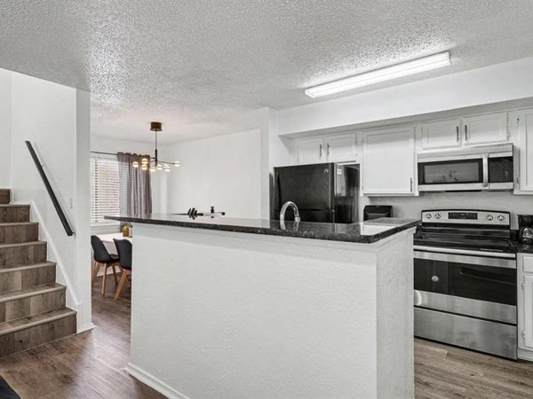 2304 Balsam Drive, Unit E203, Arlington, TX 76006