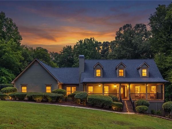 2013 Hendon Road, Woodstock, GA 30188