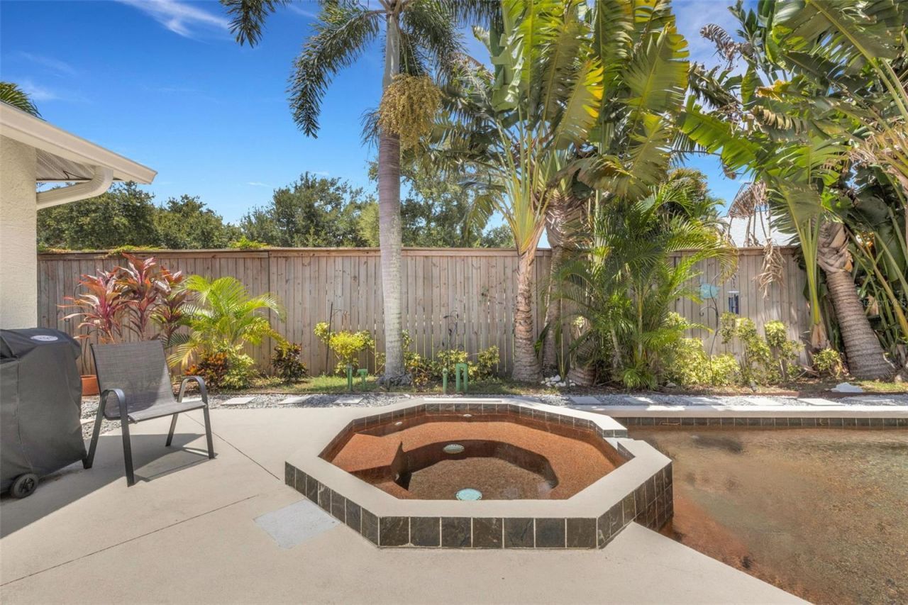 2426 Icecapade Drive , Sarasota, FL 34240 Photo