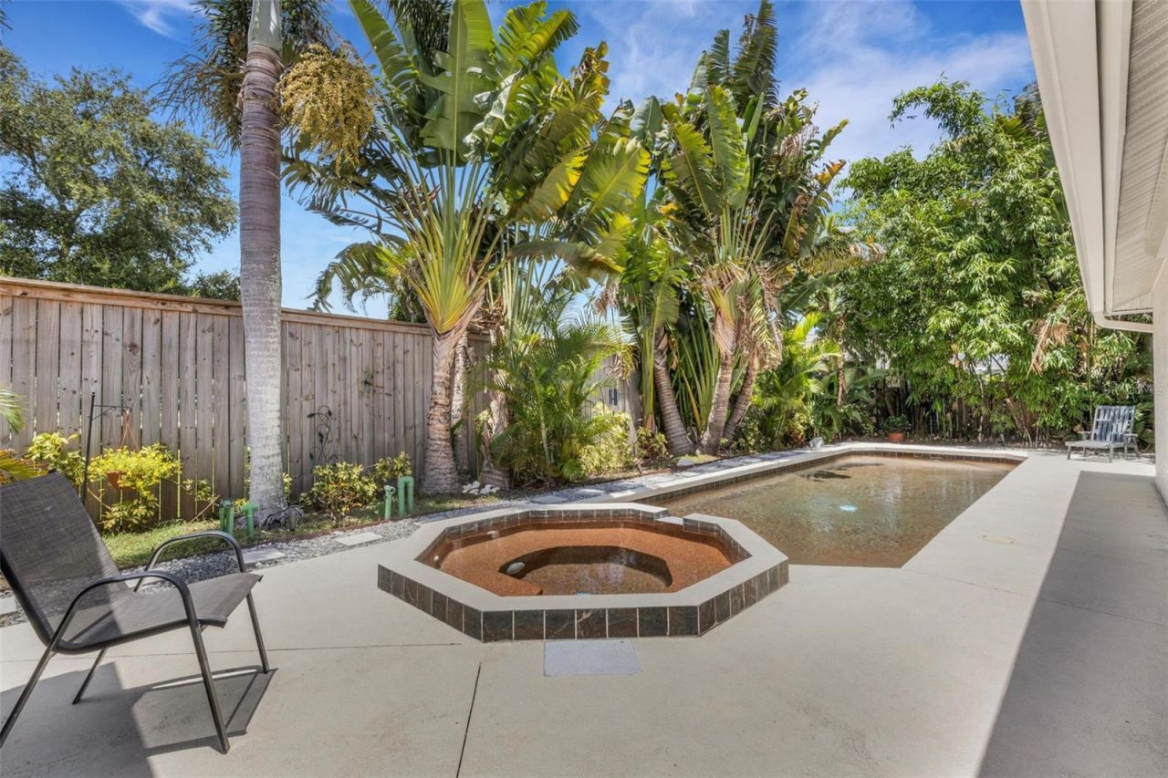 2426 Icecapade Drive , Sarasota, FL 34240 Photo