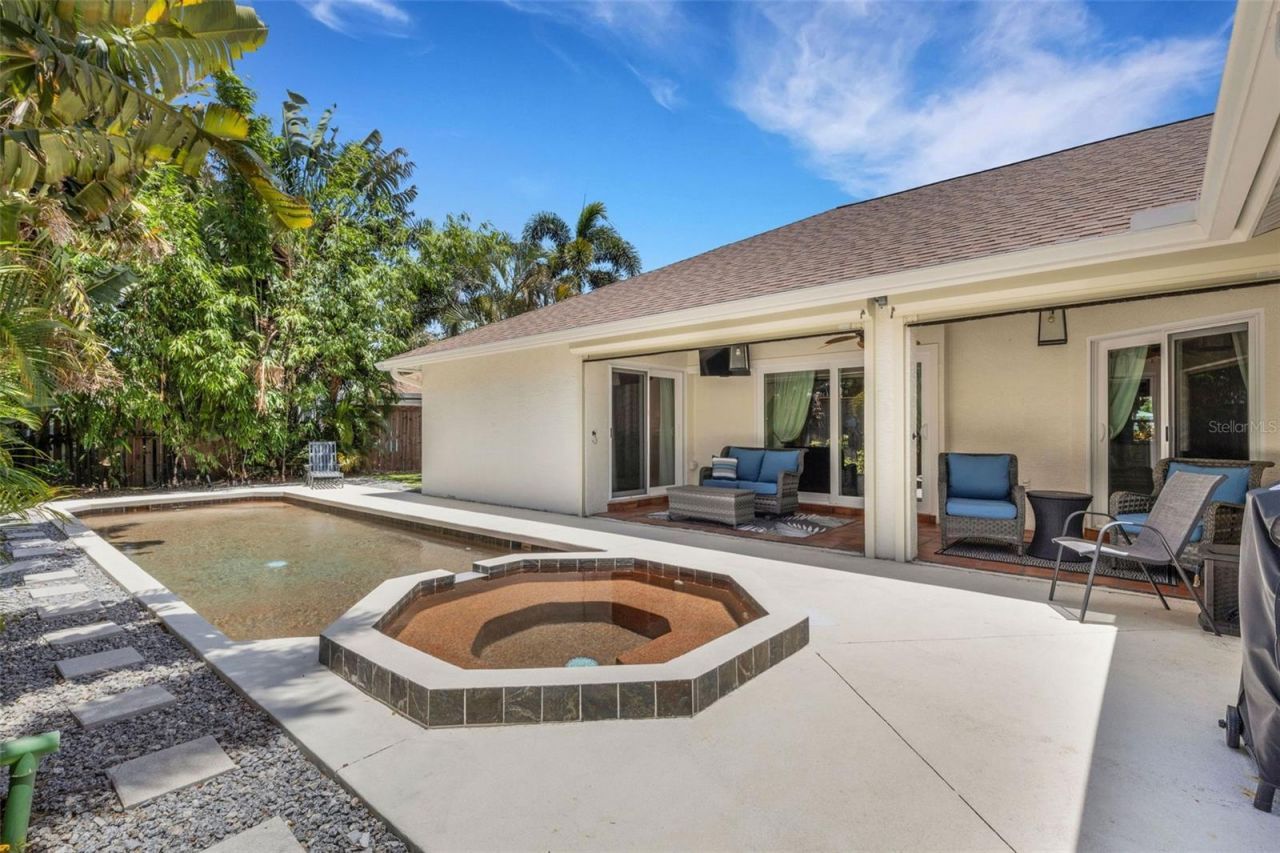 2426 Icecapade Drive , Sarasota, FL 34240 Photo