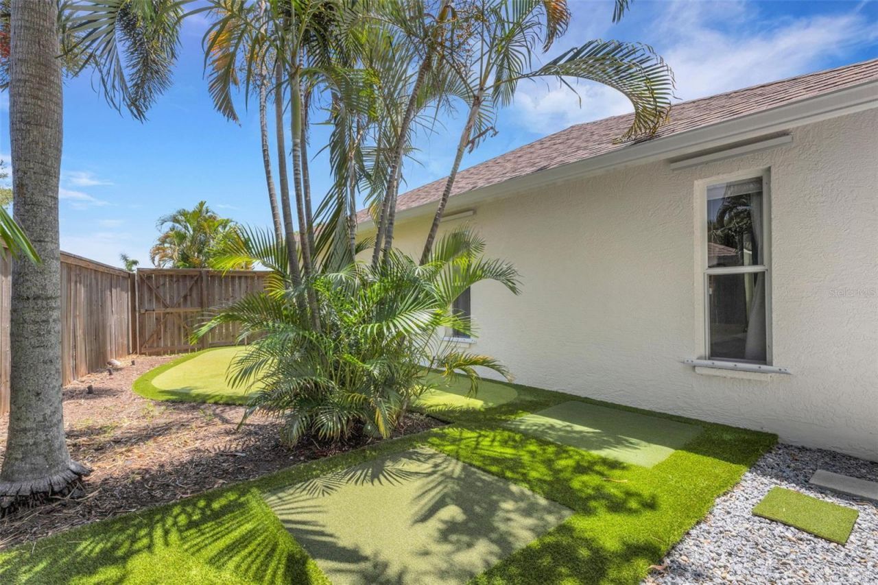 2426 Icecapade Drive , Sarasota, FL 34240 Photo