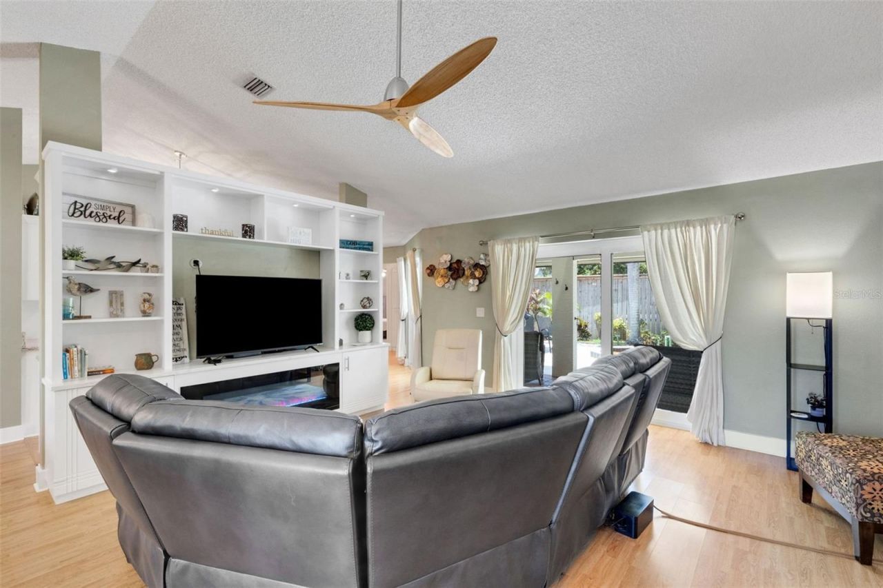2426 Icecapade Drive , Sarasota, FL 34240 Photo