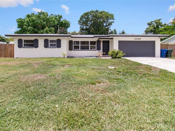 12120 CROFT DRIVE , LARGO, FL 33774