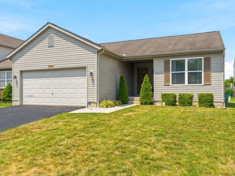 7654 Farm Hill Drive, Blacklick, OH 43004 Photo 3